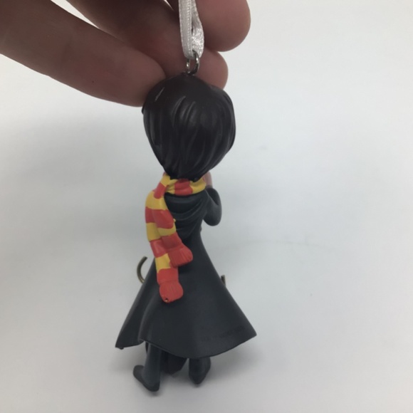 Hallmark Keepsake Harry Potter on Broom Christmas Tree Ornament - Picture 9 of 9